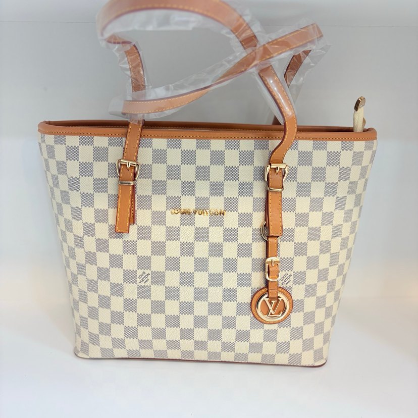 Bej Deri Kemerli Kadın Çanta - Görsel 2