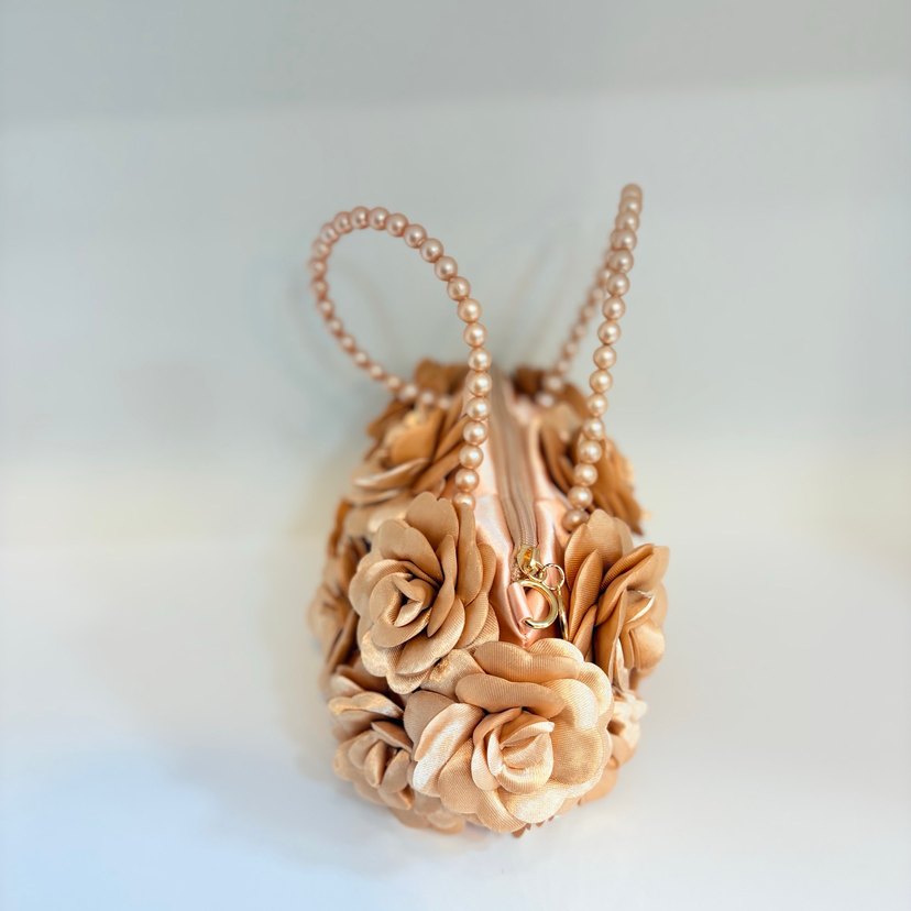 Bej Çiçek Detaylı Kadın Çantası - Görsel 2