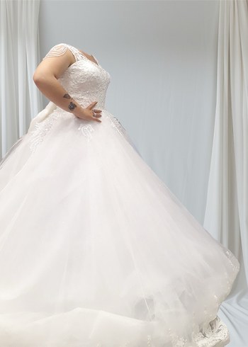 Dantel Detaylı Beyaz A Kesim Gelinlik - Görsel 4