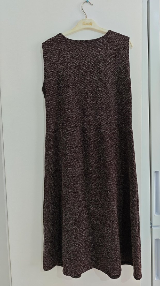 V Yaka Fermuarlı Kolsuz Midi Elbise dar kalıp - Görsel 2