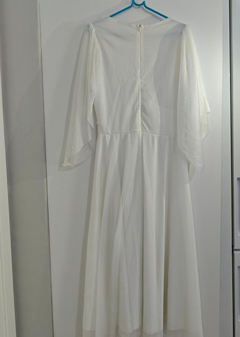 Beyaz Uzun Drapeli V Yaka Elbise yarasa kol - Görsel 4