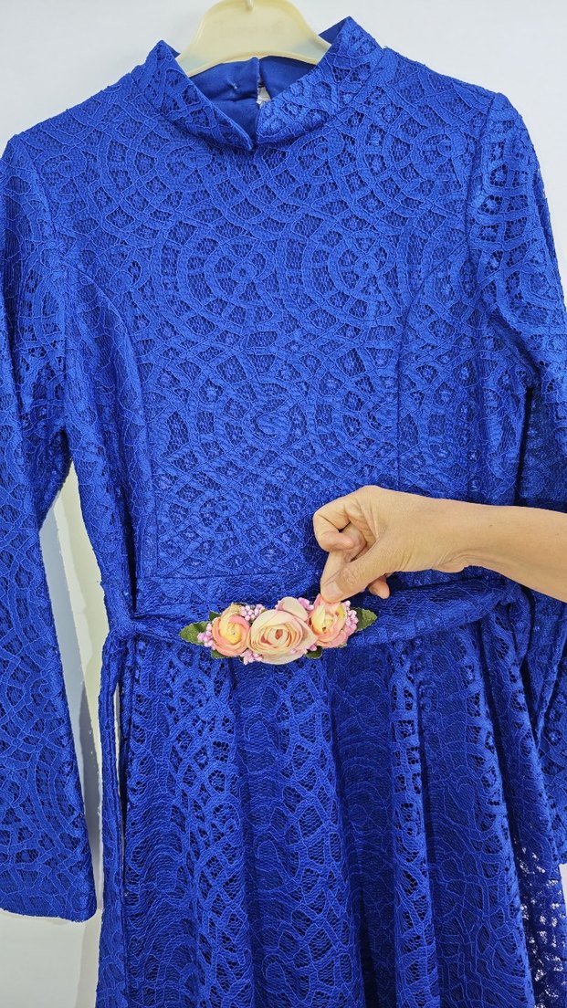 Uzun Kollu Mavi Güpür
 Desenli Uzun Elbise - Görsel 4