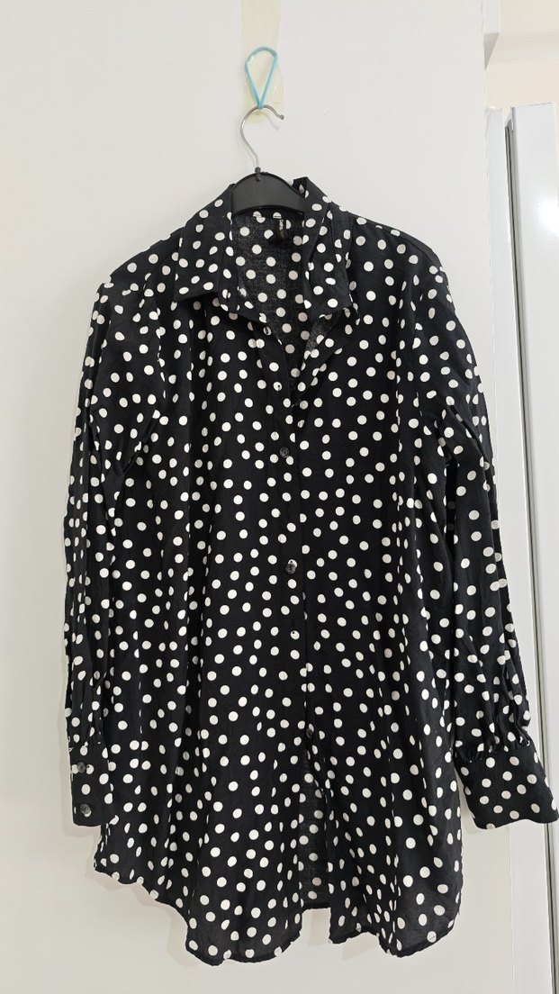 Düğmeli Siyah Beyaz Puantiyeli Uzun Kollu Kadın Gömlek - Görsel 2