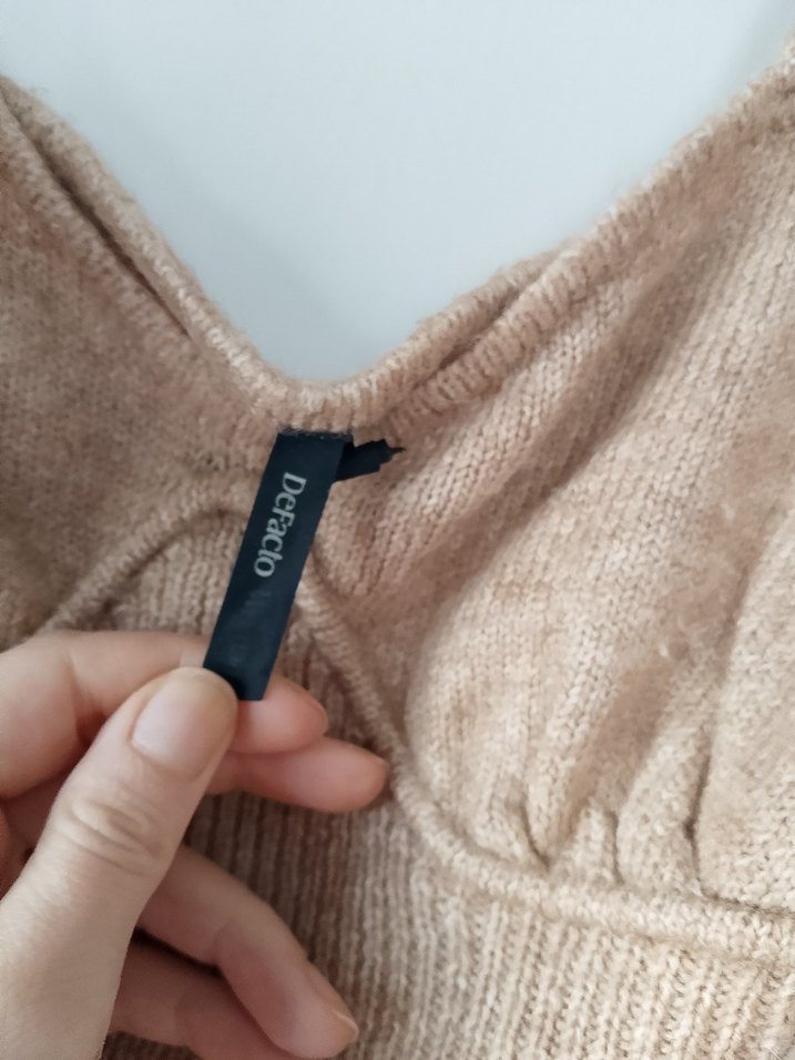 Bej V Yakalı Örgü Mini Büstiyer - Görsel 3