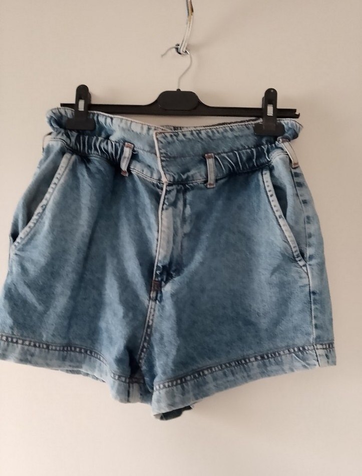 Bağcıklı Kemerli Kadın Mini Kot Şort - Görsel 2