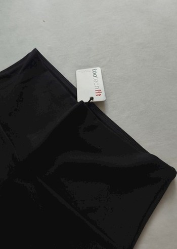 Siyah, kemerli, normal boylu kadın bol paça pantolon - Görsel 2