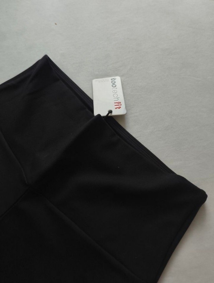 Siyah, kemerli, normal boylu kadın bol paça pantolon - Görsel 2