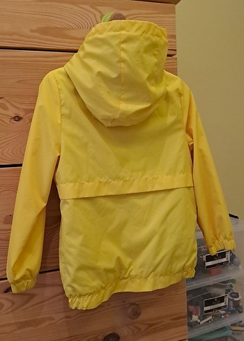 Sarı Kapüşonlu Erkek Çocuk Yağmurluk - Görsel 2
