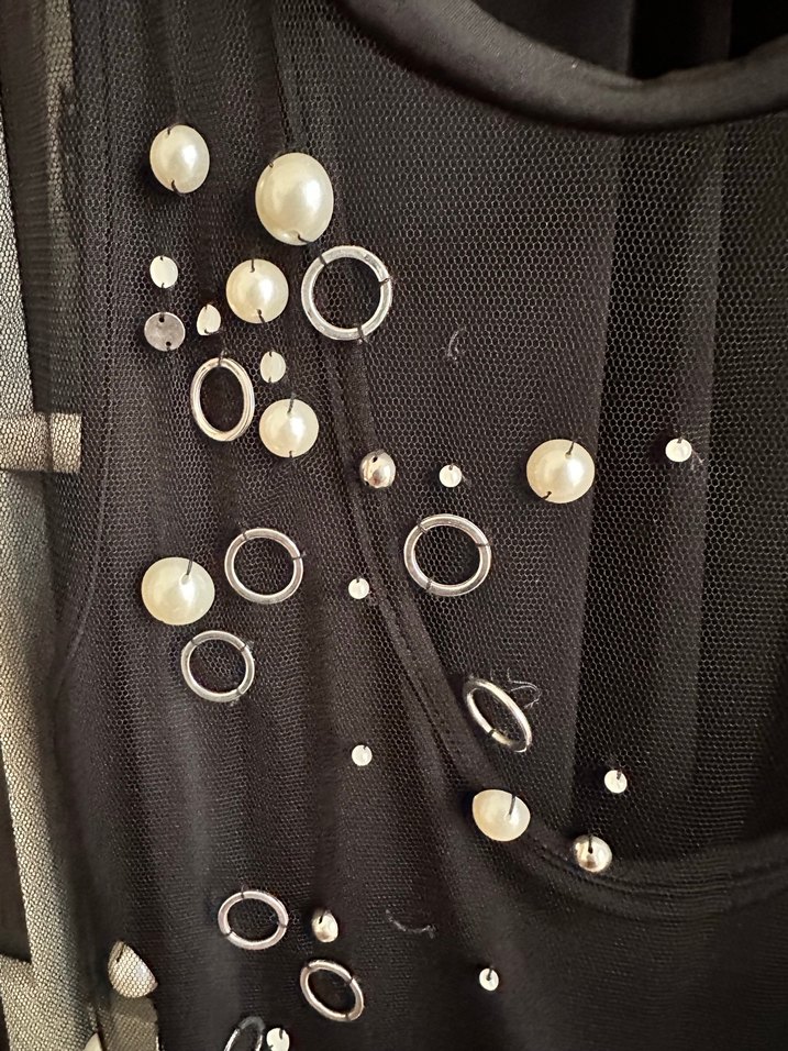 Drapeli Siyah Gotik transparan tunik. İnci boncuk detaylı. Twist - Görsel 3