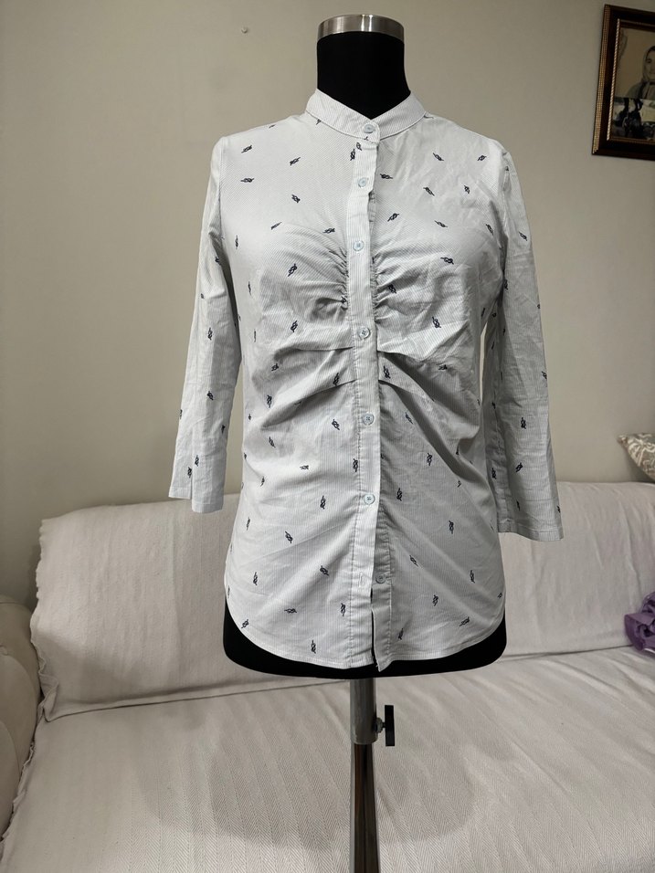 Düğmeli V Yaka Kadın Gömlek - Görsel 3