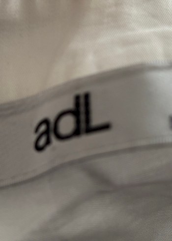 Kadın Beyaz Kolsuz Klasik Gömlek - Görsel 5