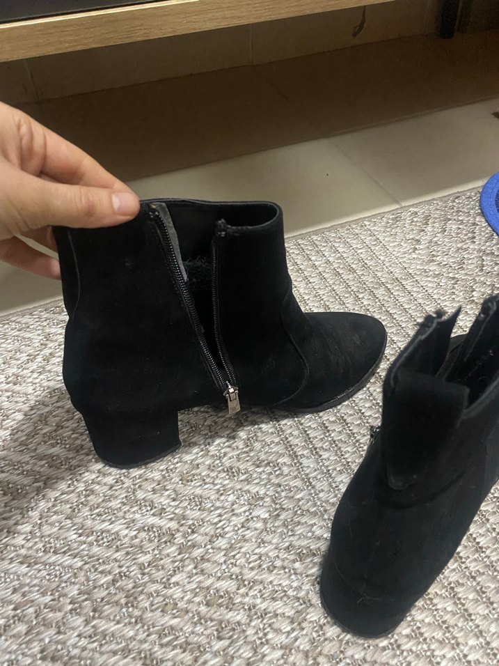 Siyah Süet Kadın Topuklu Bot - Görsel 2