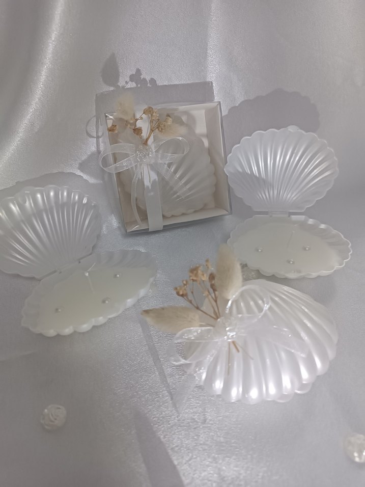 Beyaz Kabartmalı Mum ve Şeffaf Kutusu - Görsel 2