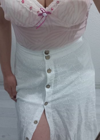 Düğmeli Beyaz Nakışlı  Etek - Görsel 2