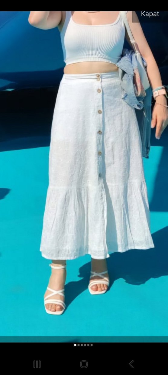 Düğmeli Beyaz Nakışlı  Etek - Görsel 3