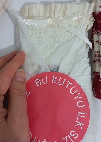 Krem Renk Örgü Kız Çorabı - Görsel 3