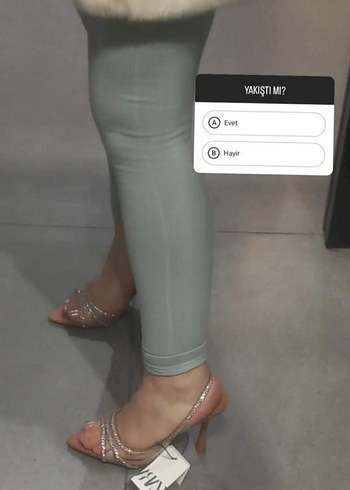 Siyah Kadın Spor Tayt - Günlük Şıklık - Görsel 3