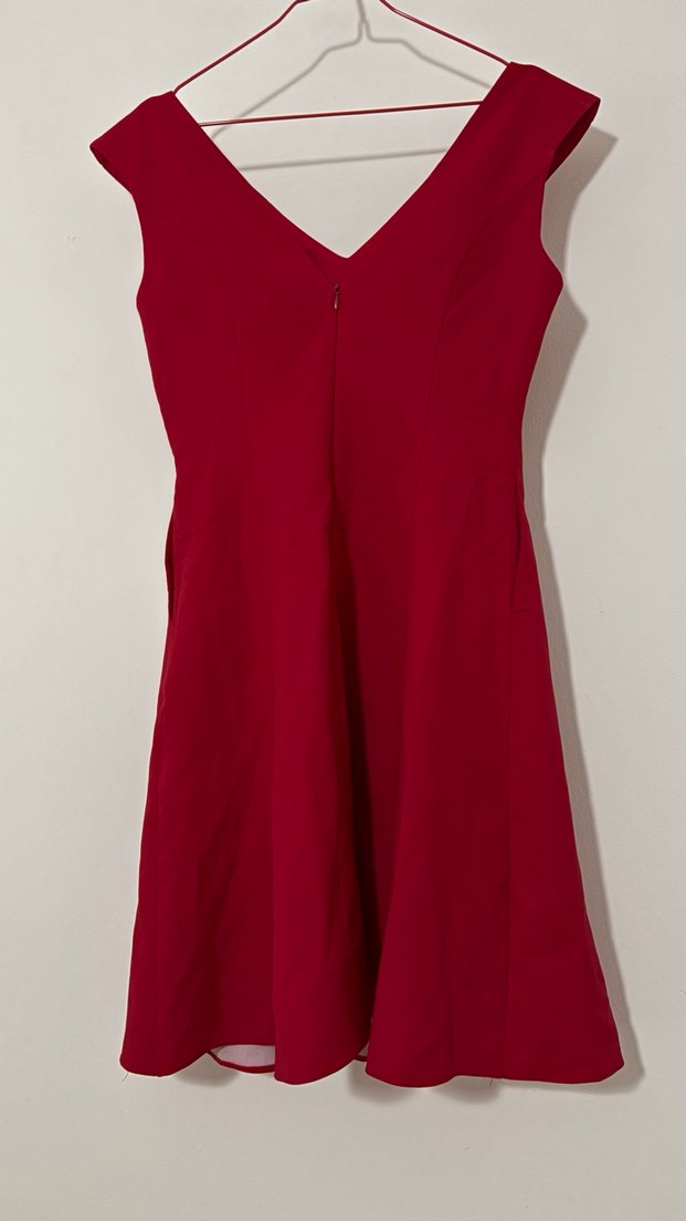 Kırmızı V Yakalı Midi Kolsuz Elbise - Görsel 3