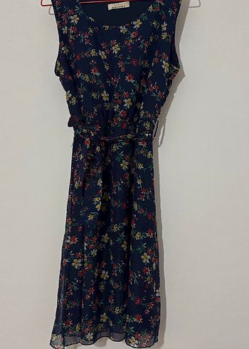 Çiçek Desenli Lacivert Uzun Elbise - Görsel 2