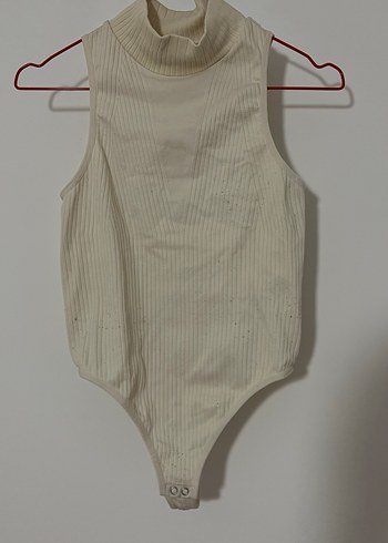 Beyaz Yüksek Yakalı Kolsuz Kadın body - Görsel 2