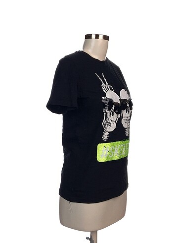 H&M H&M T-shirt %70 İndirimli.