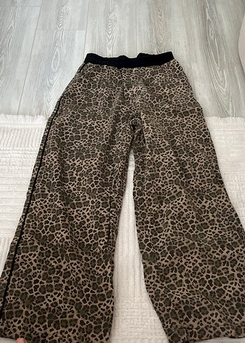 Kadın Kahverengi Leopar Desenli Bol Kumaş Pantolon