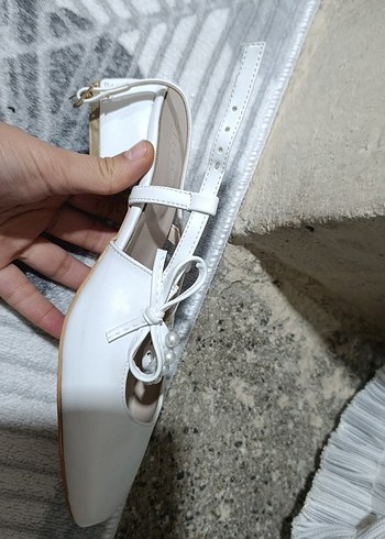 İnci Detaylı Beyaz Stiletto Topuklu Kadın Ayakkabı - Görsel 3