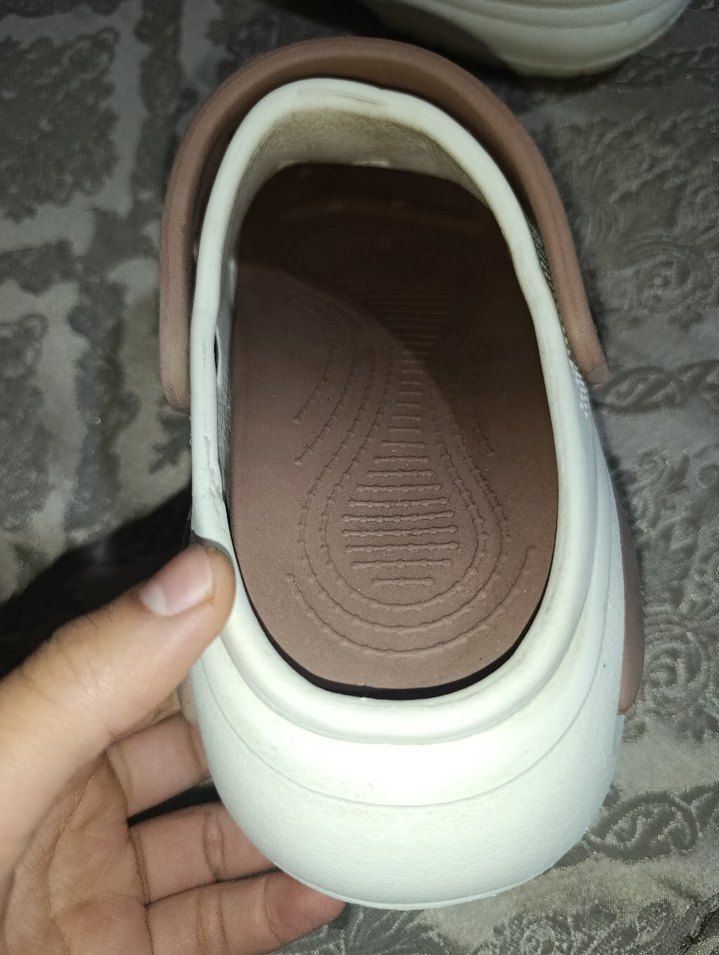 Tokalı Beyaz Platform Terlik - Görsel 3