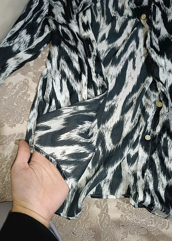 Bohem Gri Zebra Desenli Kadın Gömlek - Görsel 2