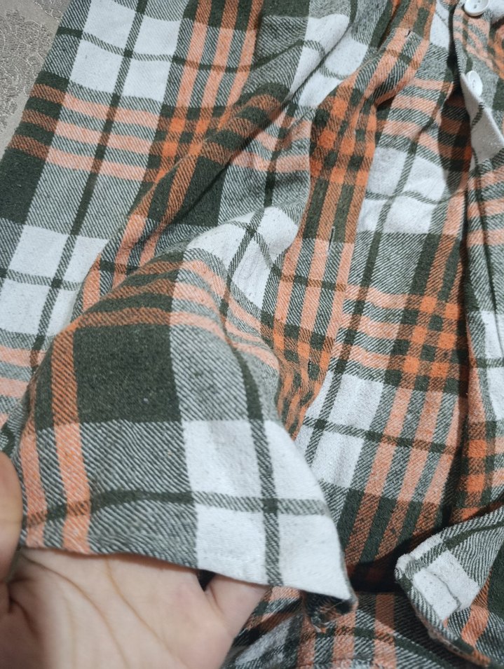 Düğmeli Gri Kadın Gömlek - Görsel 3