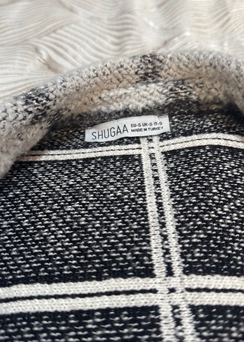 Gri Ekose Desenli Uzun Örgü Kadın Gömlek - Görsel 3