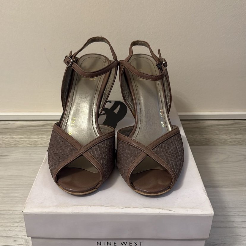 Kahverengi topuklu deri - Görsel 2