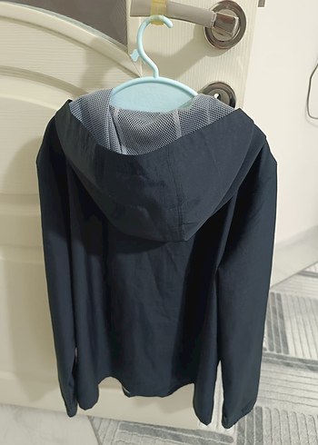 Erkek Siyah Fermuarlı Streetwear Yağmurluk 10 ila 12 yas - Görsel 2