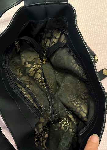 Siyah Deri Perçinli Kadın Çanta - Görsel 5