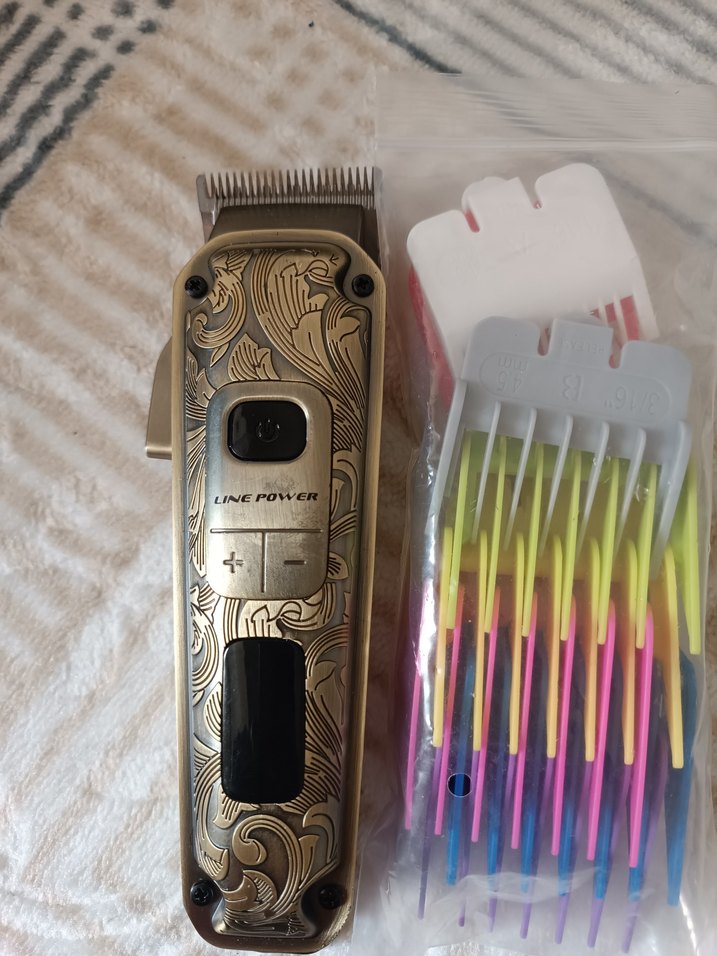 Renkli Ayarlanabilir Saç Kesme Makinesi - Görsel 2