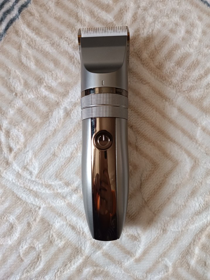 Gri Renkli Saç Kesme Makinesi - Görsel 2