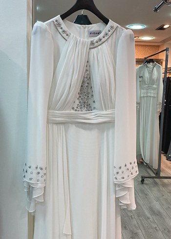 Drapeli Beyaz Uzun Kollu Nişan Elbisesi - Görsel 2