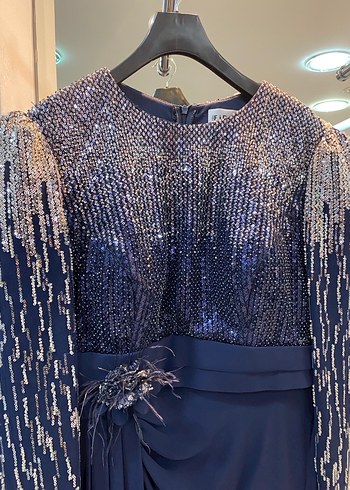 Nakışlı Lacivert Uzun Kollu Abiye Elbise - Görsel 3