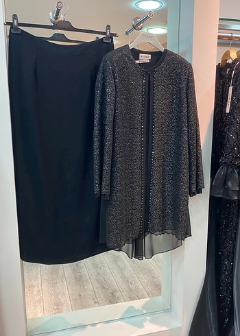 Uzun Siyah Kadın Takım Elbise - Görsel 3