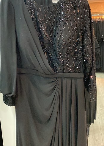 Drapeli Siyah Uzun Abiye Elbise - Görsel 2