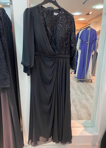 Drapeli Siyah Uzun Abiye Elbise - Görsel 3