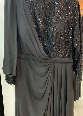 Drapeli Siyah Uzun Abiye Elbise - Görsel 4