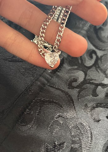 Zincir Detaylı Altın Renkli Midi Kolye - Görsel 2