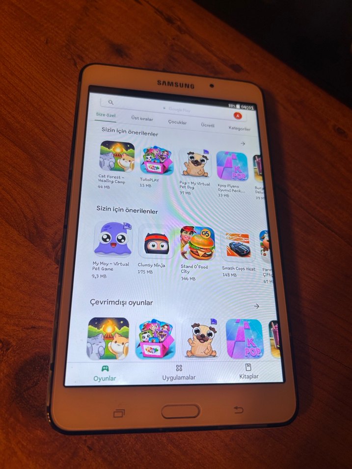 Beyaz Samsung Tablet - Görsel 2