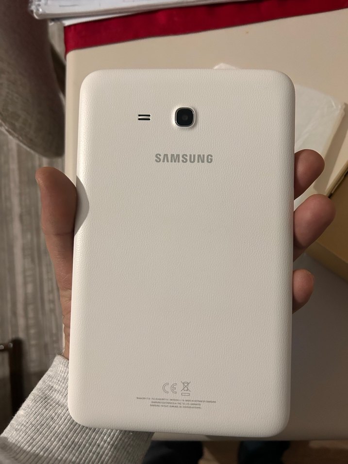 Samsung Galaxy Tab 3 Beyaz 7" Tablet 8GB - Görsel 4