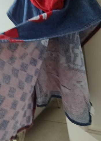 Çocuklar için Baskılı Renkli Kırmızı Bornoz - Görsel 6