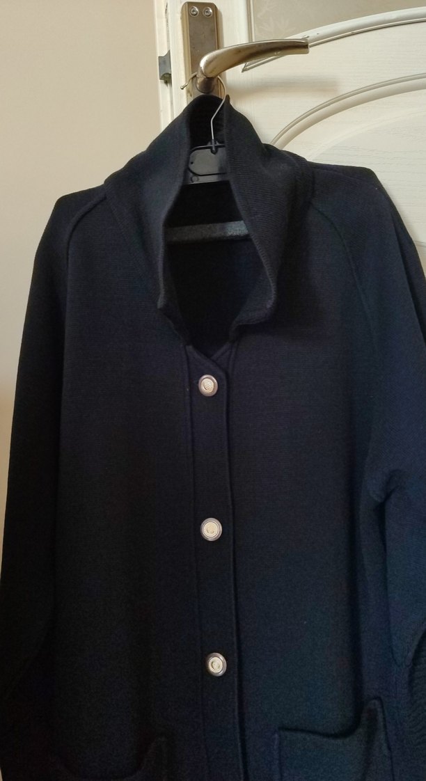 Düğmeli Midi kalın kaban ceket .en alt düğmesi eksik. bilginize - Görsel 2