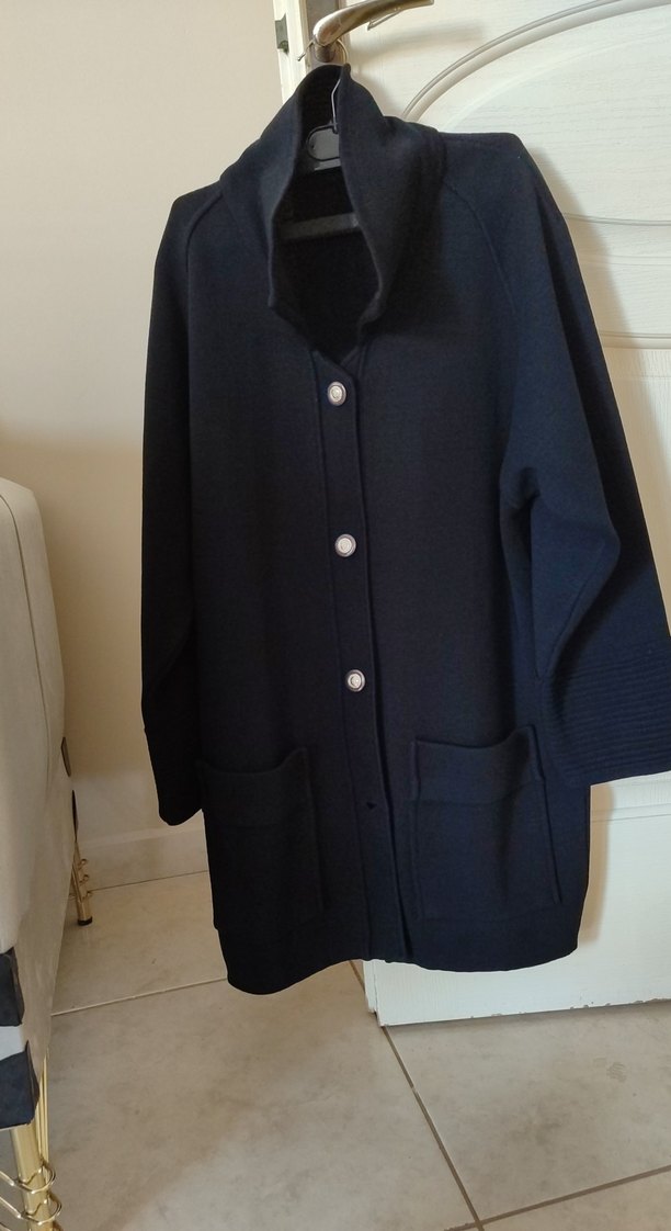 Düğmeli Midi kalın kaban ceket .en alt düğmesi eksik. bilginize - Görsel 3