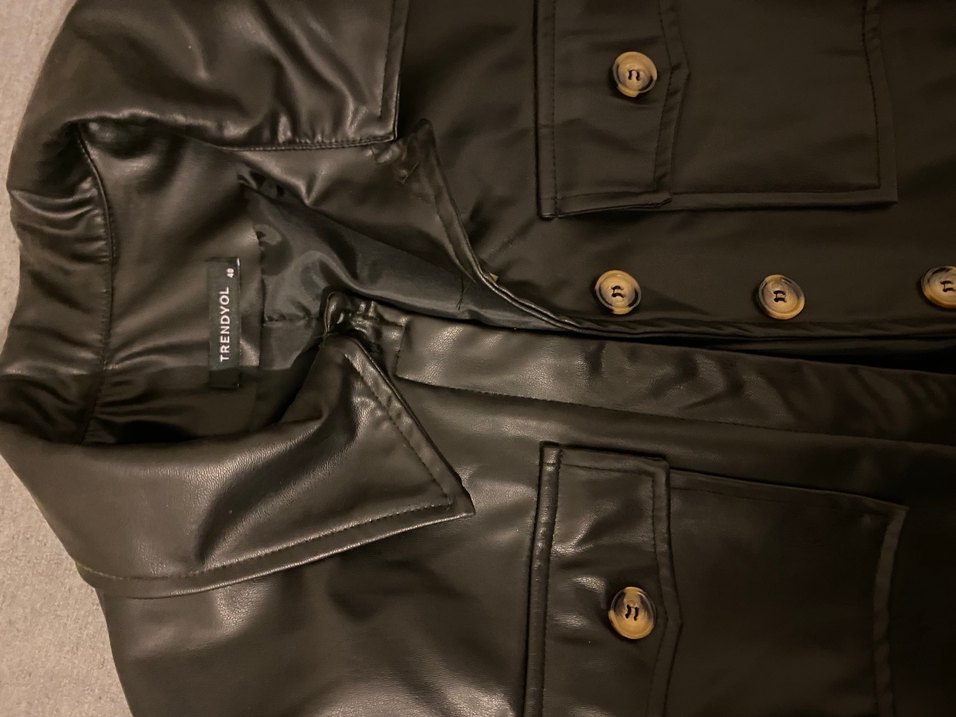 Düğmeli Siyah Deri Kadın Ceket - Görsel 2