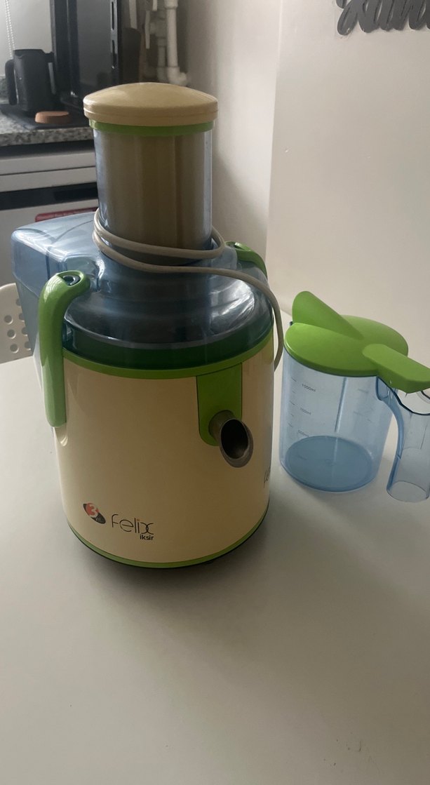 Beyaz ve Yeşil Renkli Katı Meyve Sıkacağı - Görsel 4